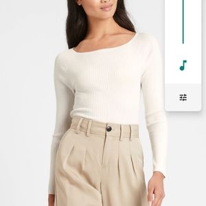 Gap off white boat neck long sleeve shirt